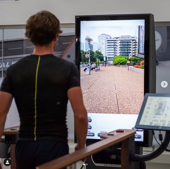 Тренировку можно провести в виртуальном аналоге любимого города и побродить по знакомым улицам.